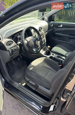 Седан Ford Focus 2010 в 