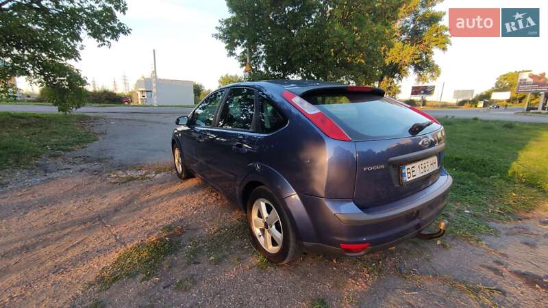 Хэтчбек Ford Focus 2005 в Первомайске