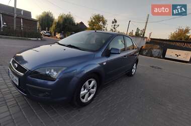 Хэтчбек Ford Focus 2005 в 