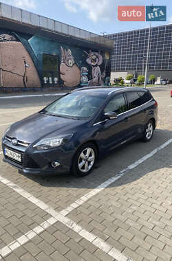 Универсал Ford Focus 2013 в 