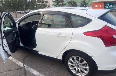 Хэтчбек Ford Focus 2013 в 