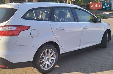 Универсал Ford Focus 2014 в 