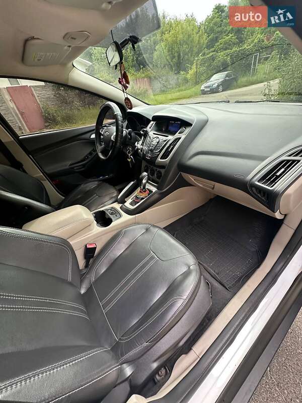 Седан Ford Focus 2012 в Киеве