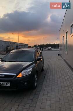 Универсал Ford Focus 2010 в 