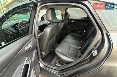 Седан Ford Focus 2015 в 