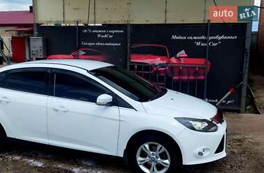 Седан Ford Focus 2011 в 