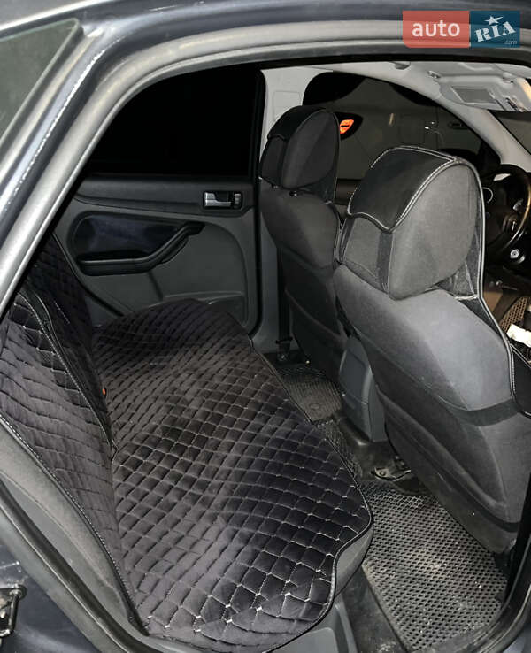 Хэтчбек Ford Focus 2005 в Днепре