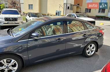 Седан Ford Focus 2011 в 
