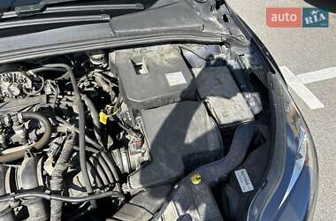 Седан Ford Focus 2011 в 
