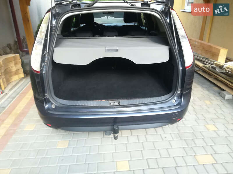 Универсал Ford Focus 2010 в Львове