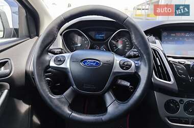 Хэтчбек Ford Focus 2014 в 