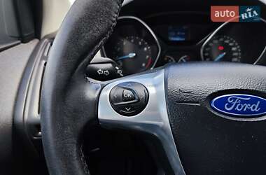 Хэтчбек Ford Focus 2014 в 