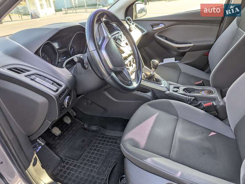 Хэтчбек Ford Focus 2014 в Татарове фото 22 Хэтчбек Ford Focus 2014 в Татарове