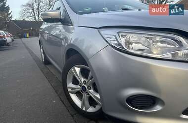 Седан Ford Focus 2014 в 