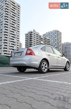 Седан Ford Focus 2011 в 