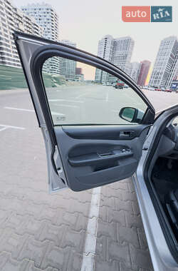 Седан Ford Focus 2011 в 
