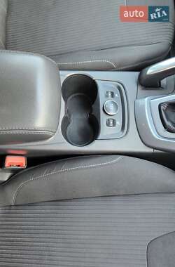 Хэтчбек Ford Focus 2011 в 