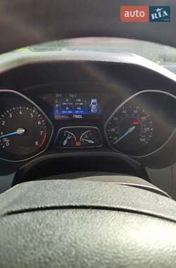Хэтчбек Ford Focus 2015 в 