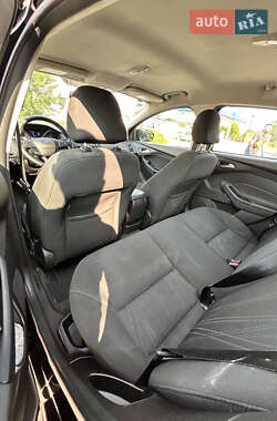 Седан Ford Focus 2015 в 