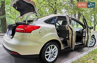 Седан Ford Focus 2017 в 