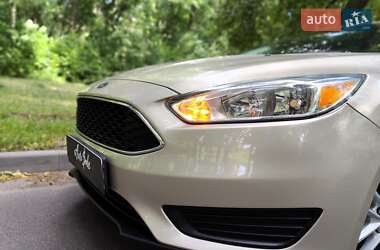 Седан Ford Focus 2017 в 