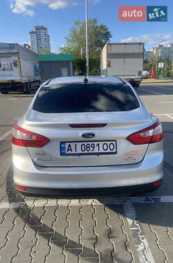 Седан Ford Focus 2013 в 