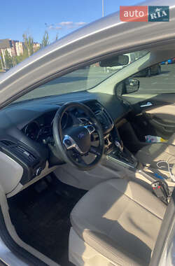 Седан Ford Focus 2013 в 
