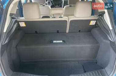 Хэтчбек Ford Focus 2012 в 