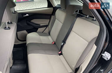 Хэтчбек Ford Focus 2014 в 