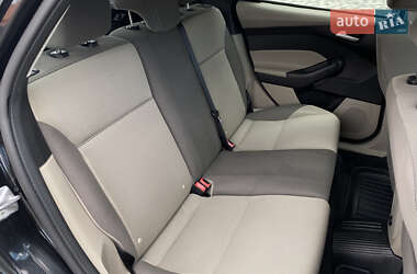Хэтчбек Ford Focus 2014 в 