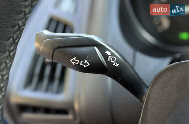 Хэтчбек Ford Focus 2014 в 