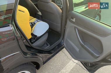 Хэтчбек Ford Focus 2006 в 