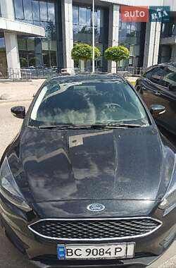 Седан Ford Focus 2015 в 