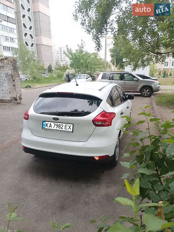 Хэтчбек Ford Focus 2015 в Киеве фото 9 Хэтчбек Ford Focus 2015 в Киеве