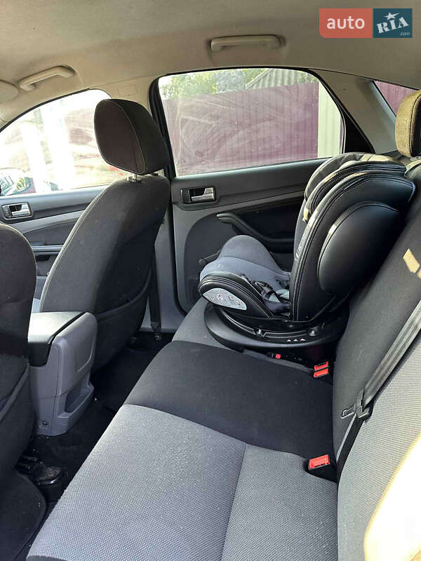 Хетчбек Ford Focus 2011 в Новому Бузі