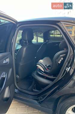 Седан Ford Focus 2015 в 