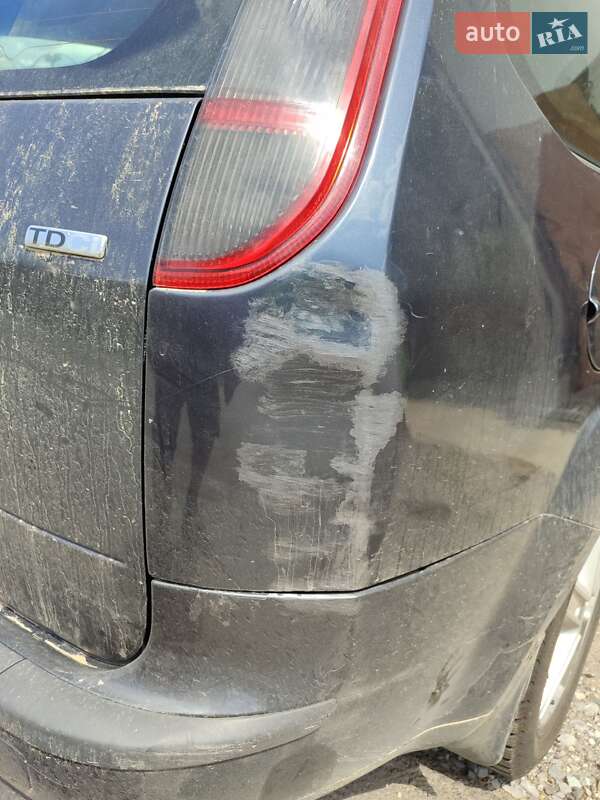 Универсал Ford Focus 2007 в Глыбокой