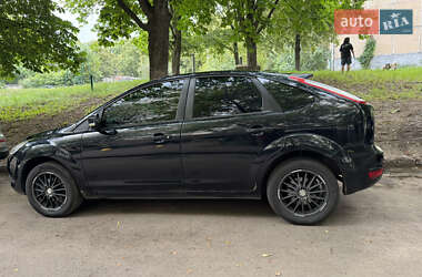 Хэтчбек Ford Focus 2010 в 