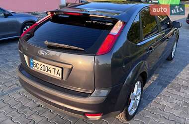 Хэтчбек Ford Focus 2006 в 