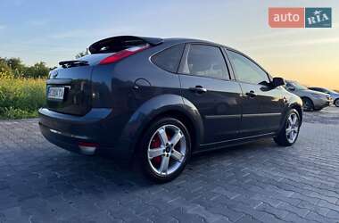Хэтчбек Ford Focus 2006 в 