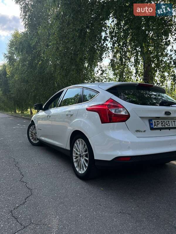 Хэтчбек Ford Focus 2014 в Запорожье
