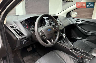 Седан Ford Focus 2015 в 