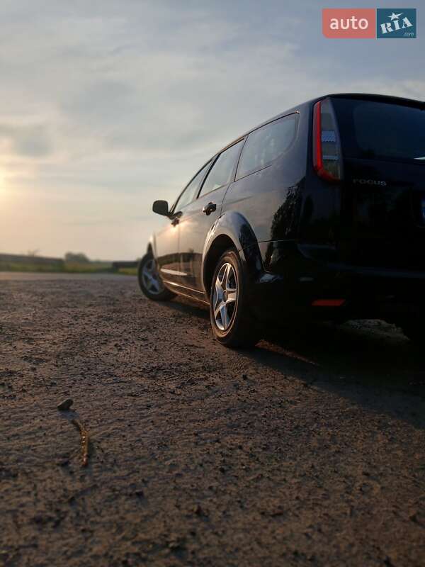 Универсал Ford Focus 2010 в Дубно