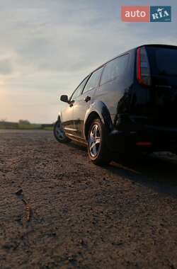 Универсал Ford Focus 2010 в 