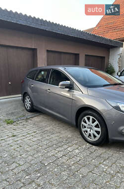 Универсал Ford Focus 2012 в 