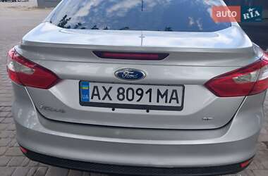 Седан Ford Focus 2013 в 