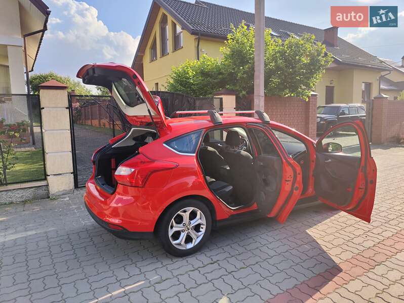 Хэтчбек Ford Focus 2013 в Львове