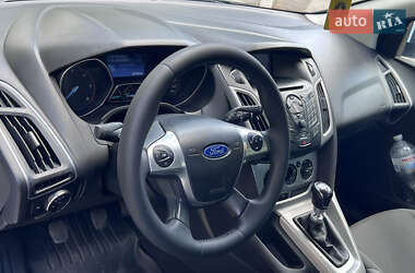 Универсал Ford Focus 2014 в 