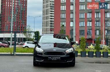 Седан Ford Focus 2016 в 