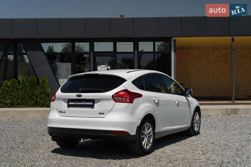 Хэтчбек Ford Focus 2016 в Черновцах